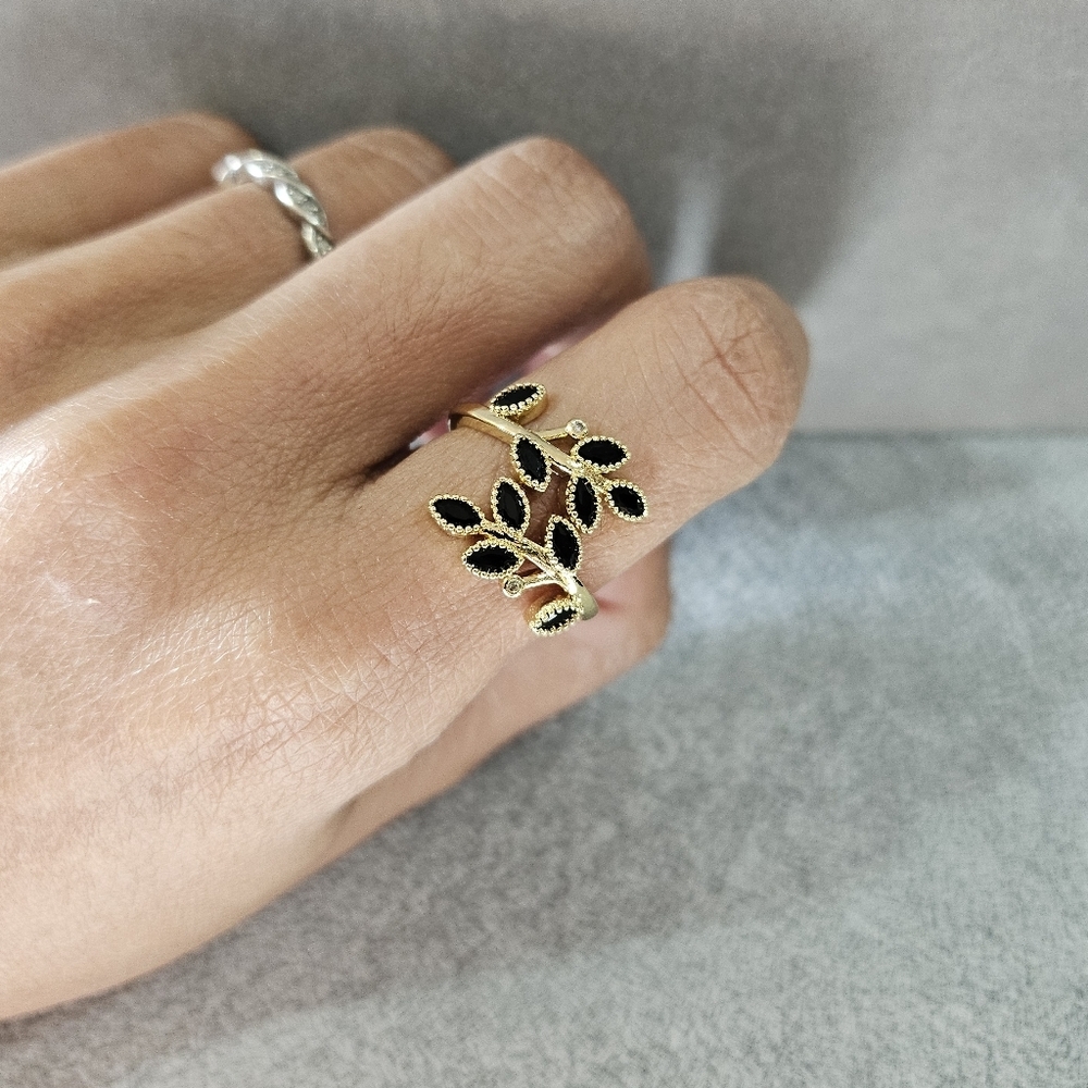 Open Leaf Ring - Picture 3 of 5